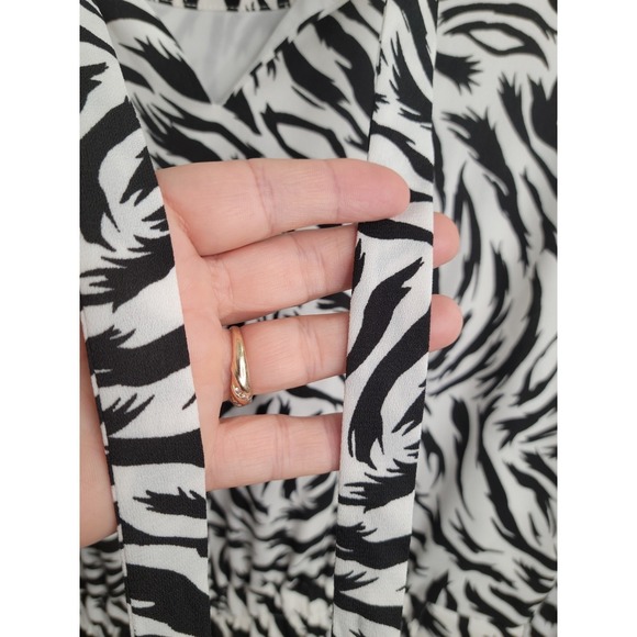 Zebra Print Midi Dress Long Smocked Sleeves Pockets Y2K Trendy Career Work Sz M - Picture 10 of 16